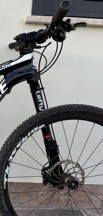 Used Cannondale F-Si Cannondale F-Si Custom Shimano Dura Ace Di2 2016 Mountainbike — image 4 of 5