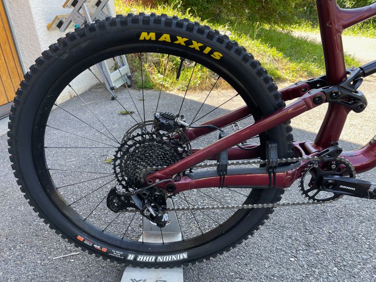 Used Specialized Status 160 2023 2023 Mountainbike, Viola — image 6 of 9