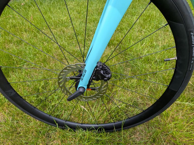Used Bianchi Oltre Shimano 105 Di2 2026 Road & Gravel, Green — image 2 of 11