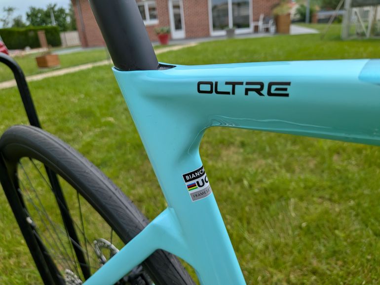 Used Bianchi Oltre Shimano 105 Di2 2026 Road & Gravel, Green — image 9 of 11
