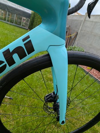 Used Bianchi Oltre Shimano 105 Di2 2026 Road & Gravel, Green — image 7 of 11