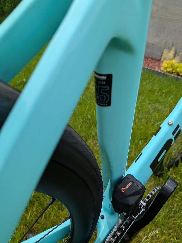 Used Bianchi Oltre Shimano 105 Di2 2026 Road & Gravel, Green — image 5 of 11