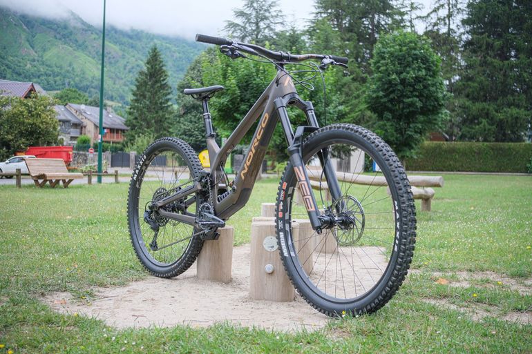 Used Norco Range SRAM GX Eagle 2024 Mountainbike, Orange — image 11 of 15