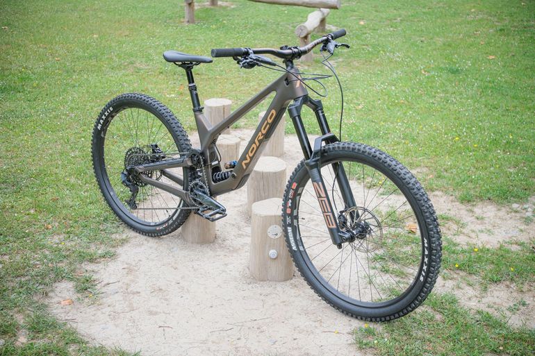 Used Norco Range SRAM GX Eagle 2024 Mountainbike, Orange — image 10 of 15