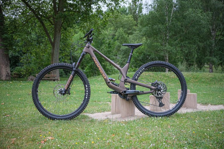 Used Norco Range SRAM GX Eagle 2024 Mountainbike, Orange — image 9 of 15