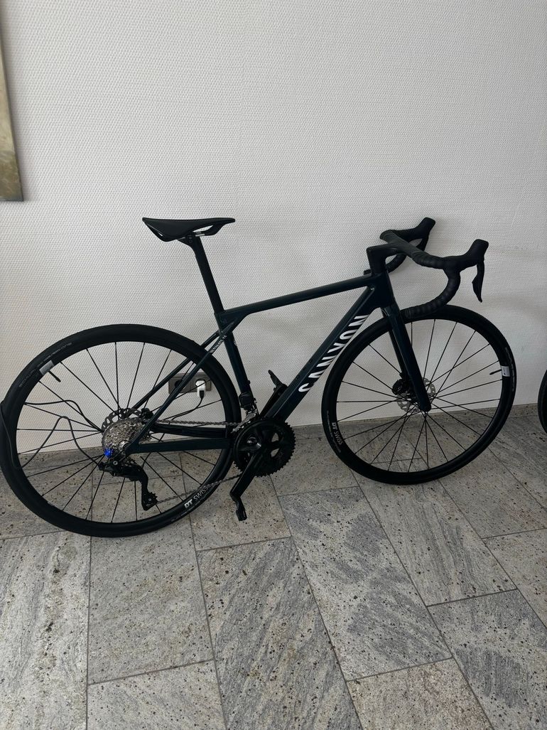 Used Canyon Ultimate CF 7 Di2 2026 2026 Road & Gravel, Green — image 5 of 5