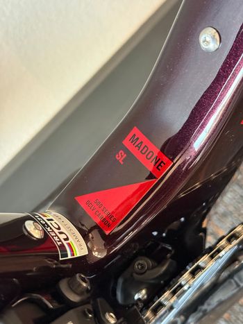Used Trek Madone SL 7 AXS Gen 7 2024 2024 Road & Gravel, Red — image 7 of 8