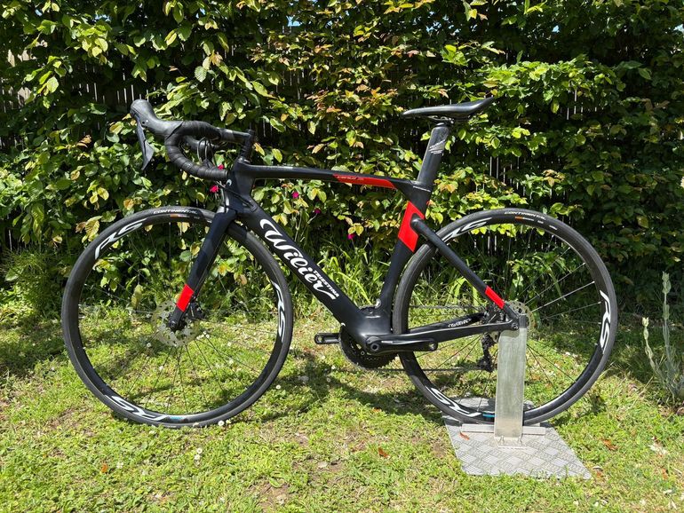 Used Wilier Cento1AIR SHIMANO 105 R7020 2020 2020 Road & Gravel, Black — image 3 of 10