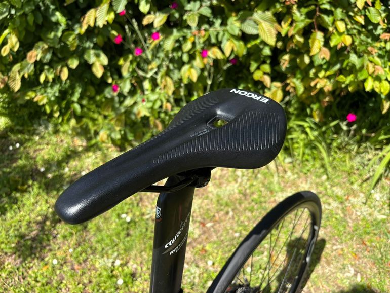 Used Wilier Cento1AIR SHIMANO 105 R7020 2020 2020 Road & Gravel, Black — image 9 of 10