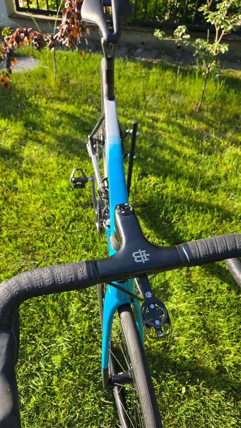 Used Factor O2 Shimano Ultegra Di2 8170 2023 2023 Road & Gravel, Blue — image 2 of 8