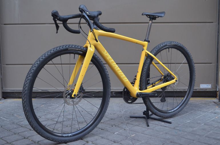Used Specialized Diverge Sport Carbon 2020 2020 Road & Gravel, White — image 5 of 37