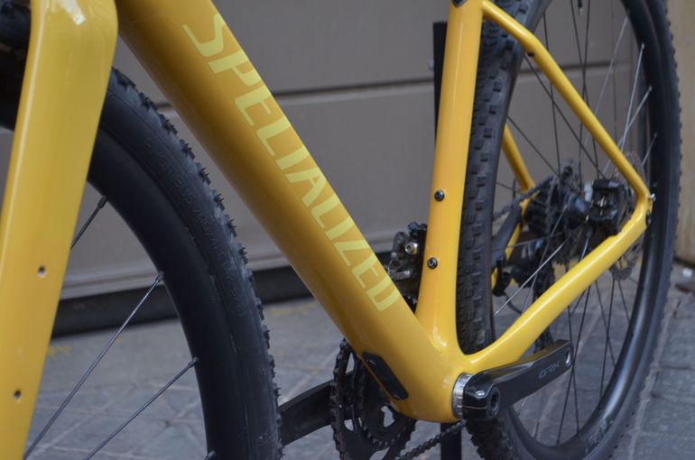 Used Specialized Diverge Sport Carbon 2020 2020 Road & Gravel, White — image 33 of 37