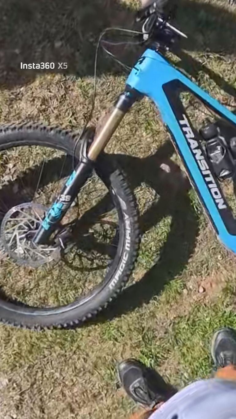 Used Transition Relay PNW Carbon XO AXS 2023 2023 Mountainbike, Blue, 27.5, 29 — image 3 of 4
