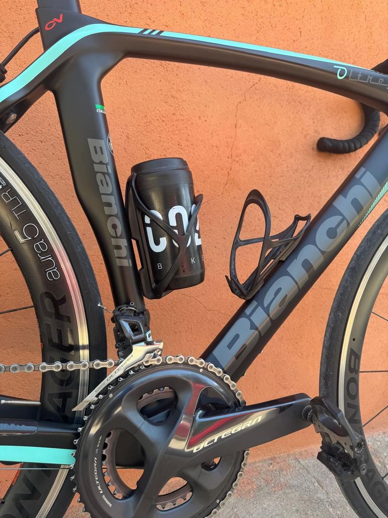Used Bianchi Oltre XR3 Ultegra 2019 2019 Road & Gravel — image 4 of 12