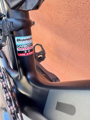 Used Bianchi Oltre XR3 Ultegra 2019 2019 Road & Gravel — image 8 of 12