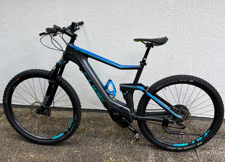 Used CUBE STEREO HYBRID 120 HPC Race 500 27.5 2018 2018 Mountainbike, Hellgrau, 27.5 — image 1 of 7