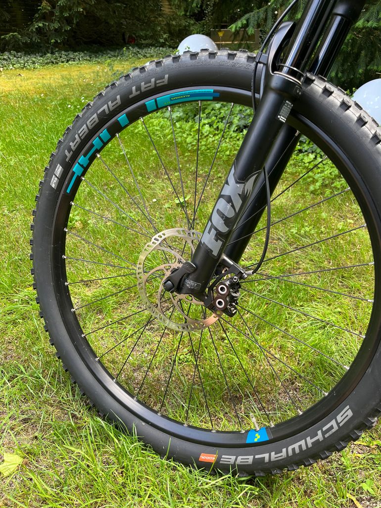 Used CUBE STEREO HYBRID 120 HPC Race 500 27.5 2018 2018 Mountainbike, Hellgrau, 27.5 — image 2 of 7