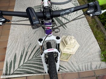 Used Carver PHT Shimano Acera 2015 Mountainbike, White — image 6 of 6