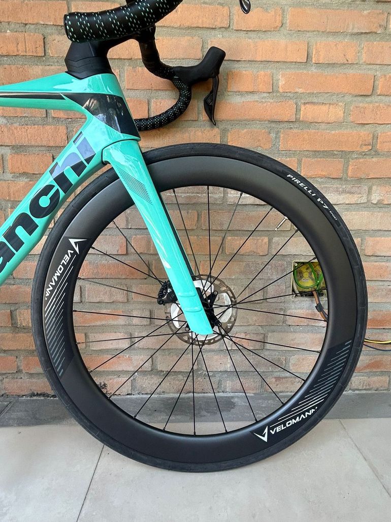Used Bianchi Oltre Comp Ultegra Di2 2025 2025 Road & Gravel, Blue — image 5 of 7