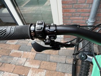 Used Specialized Turbo Levo Alloy 2022 2022 Mountainbike, Verde — image 12 of 22
