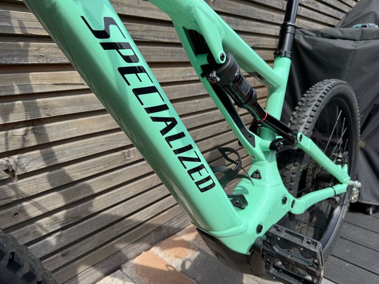Used Specialized Turbo Levo Alloy 2022 2022 Mountainbike, Verde — image 18 of 22