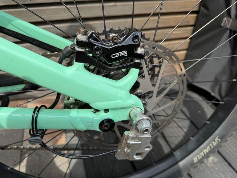 Used Specialized Turbo Levo Alloy 2022 2022 Mountainbike, Verde — image 14 of 22