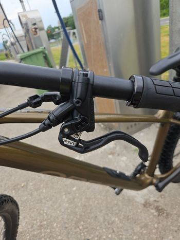 Used Orbea LAUFEY H30 2024 2024 Mountainbike, Orange, 29 — image 6 of 21