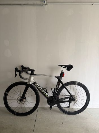 Used Gusto Gusto Custom Shimano 105 Di2 2025 Road & Gravel, Black — image 2 of 4