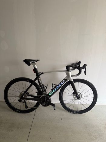 Used Gusto Gusto Custom Shimano 105 Di2 2025 Road & Gravel