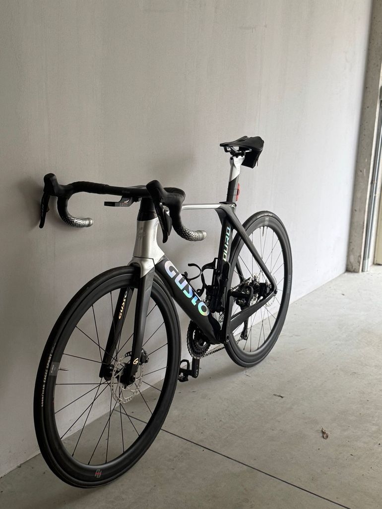 Used Gusto Gusto Custom Shimano 105 Di2 2025 Road & Gravel, Black — image 4 of 4