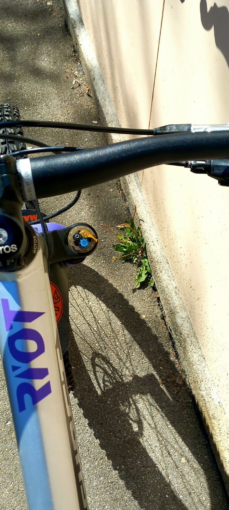 Used Ghost RIOT EN Full Party 2021 2021 Mountainbike, Purple, 27.5 — image 3 of 10