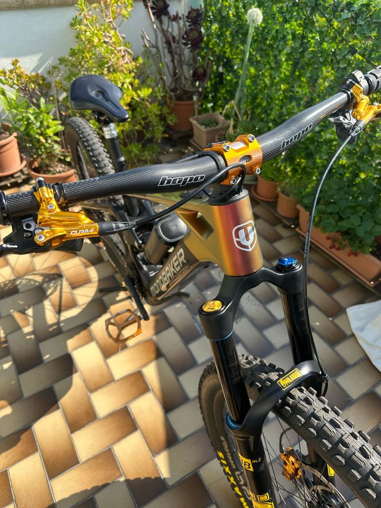 Used Mondraker DUNE XR 2024 2024 Mountainbike, Orange, 29, 27.5 — image 15 of 17