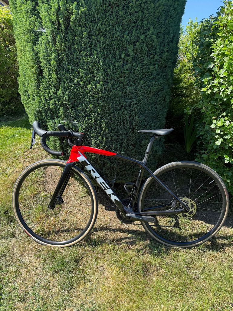 Used Trek Émonda SL 5 2021 2021 Road & Gravel, Black — image 2 of 4