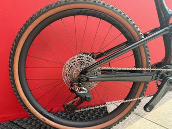 Used Trek Top Fuel 9.9 XTR Di2 Gen 4 2026 2026 Mountainbike, Black, 27.5, 29 — image 12 of 27