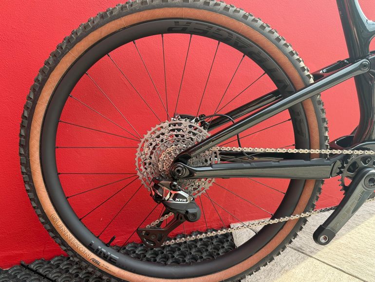 Used Trek Top Fuel 9.9 XTR Di2 Gen 4 2026 2026 Mountainbike, Black, 27.5, 29 — image 12 of 27