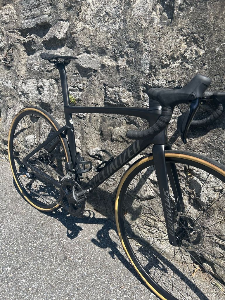 Used Specialized Tarmac Shimano 105 Di2 2025 Road & Gravel, Black — image 3 of 6
