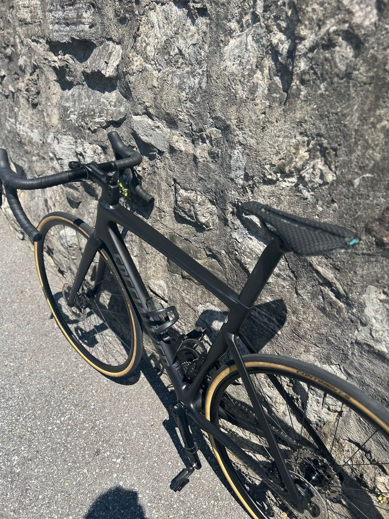 Used Specialized Tarmac Shimano 105 Di2 2025 Road & Gravel, Black — image 5 of 6