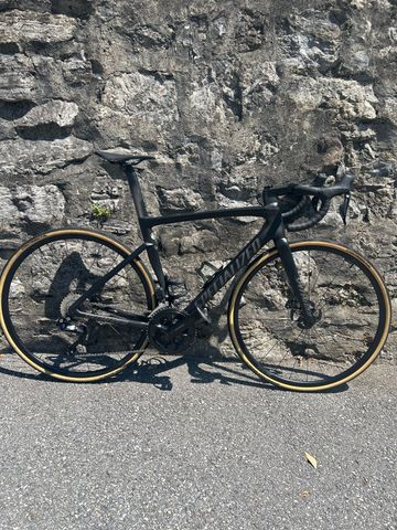 Specialized Tarmac Shimano 105 Di2 2025 Road & Gravel usato