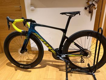 Used Scott Foil Shimano Ultegra Di2 2019 Road & Gravel, Grün — image 2 of 10
