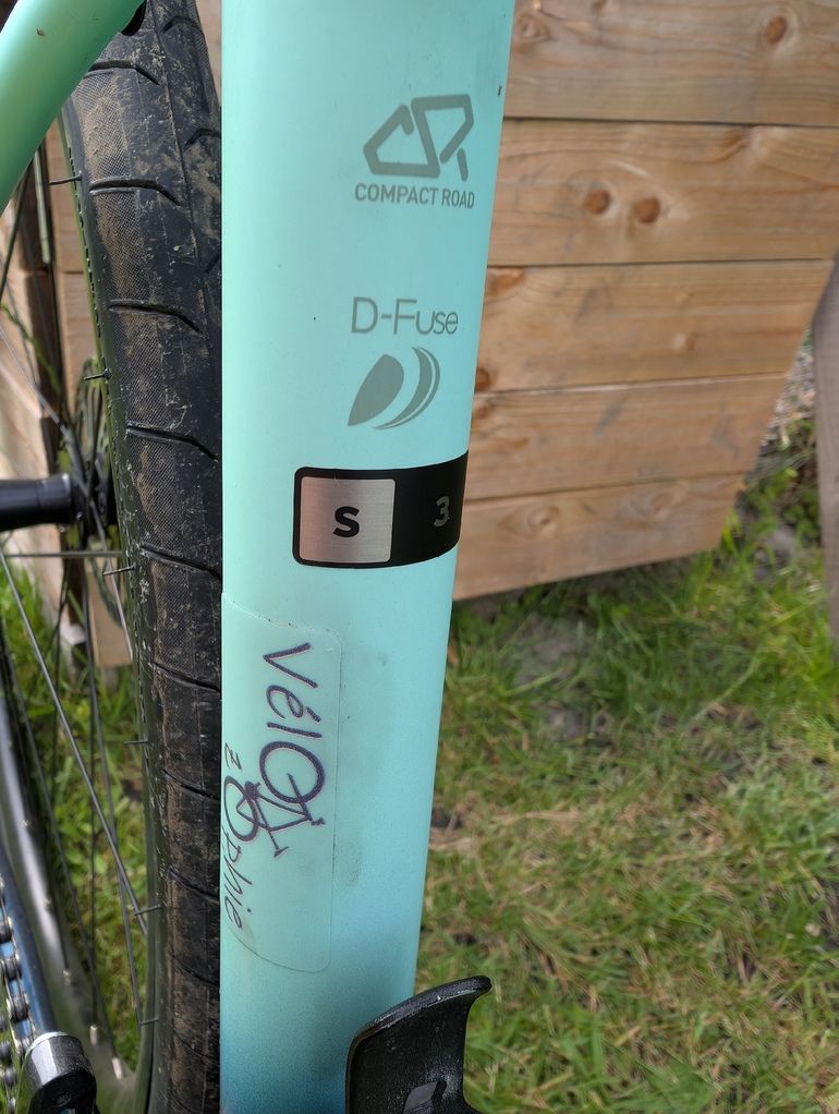 Used Liv Avail AR 3 2022 2022 Road & Gravel, Blue — image 7 of 7