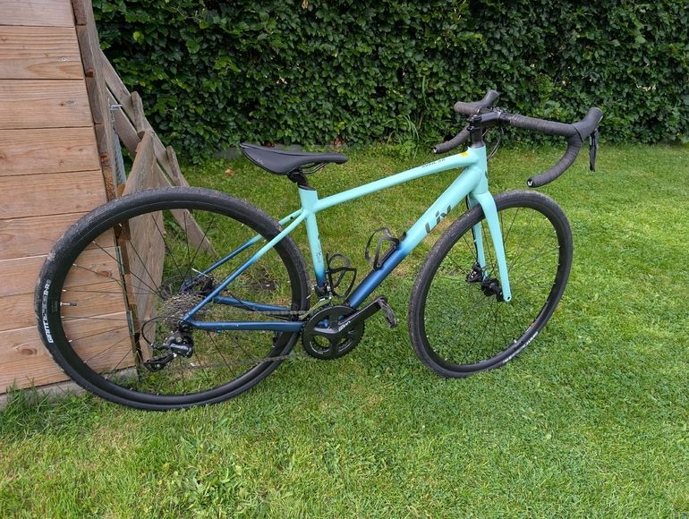 Used Liv Avail AR 3 2022 2022 Road & Gravel, Blue — image 1 of 7