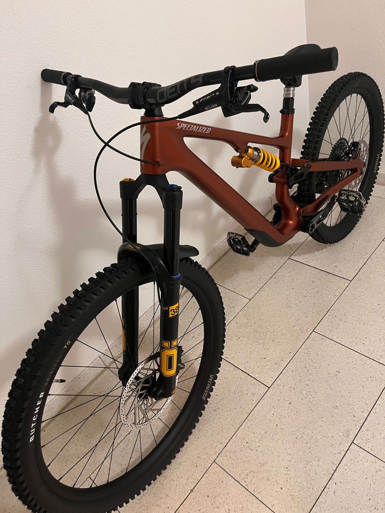 Used Specialized Stumpjumper 15 Öhlins Coil 2025 2025 Mountainbike, Red, 29, 27.5 — image 1 of 20