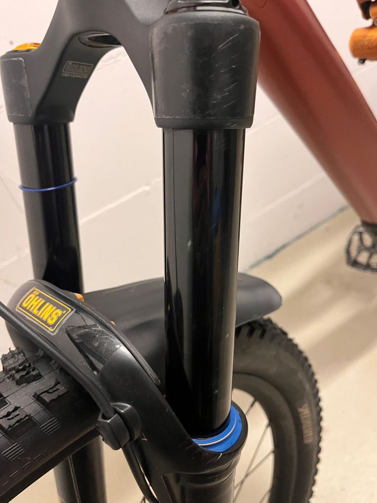 Used Specialized Stumpjumper 15 Öhlins Coil 2025 2025 Mountainbike, Red, 29, 27.5 — image 17 of 20