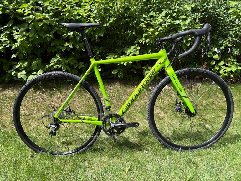 Used Cannondale CAADX Tiagra 2017 2017 Road & Gravel, Grün — image 1 of 13