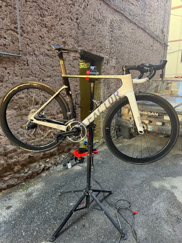 Factor OSTRO VAM - SRAM Red w/ Power Meter 2025 2025 Road & Gravel d'occasion