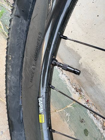 Used Specialized Diverge Comp Carbon - SRAM Apex eTAP AXS 2025 2025 Road & Gravel — image 7 of 8