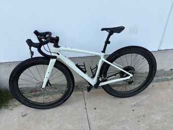Used Specialized Diverge Comp Carbon - SRAM Apex eTAP AXS 2025 2025 Road & Gravel — image 2 of 8