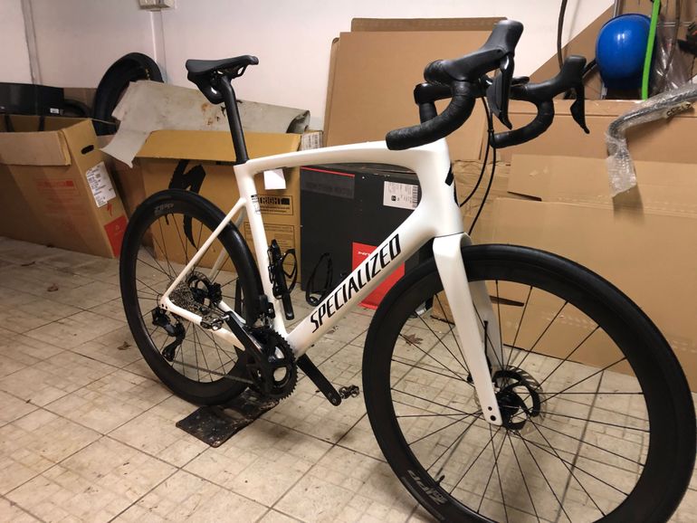 Used Specialized Roubaix SL8 Comp 2024 2024 Road & Gravel, Weiß — image 2 of 3