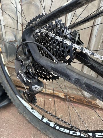 Używany Focus Raven 8.6 2021 2021 Mountainbike — zdjęcie 6 z 10