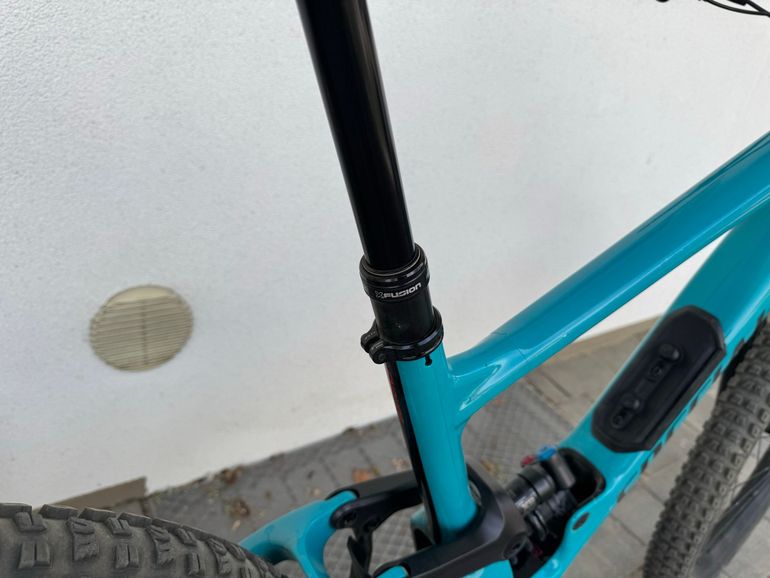 Used Specialized Enduro Comp 2020 2020 Mountainbike, Blue, 29 — image 7 of 13